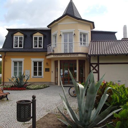 Hotel Lazne Evzenie Klášterec nad Ohří Zewnętrze zdjęcie