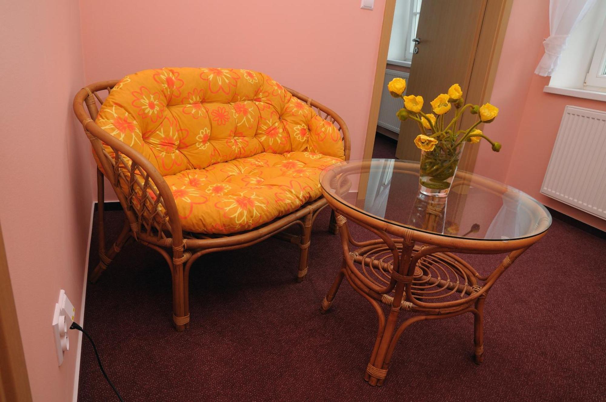 Hotel Lazne Evzenie Klášterec nad Ohří Zewnętrze zdjęcie